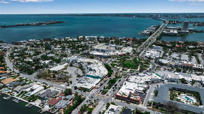 Image No.66-3 Bed Property for sale