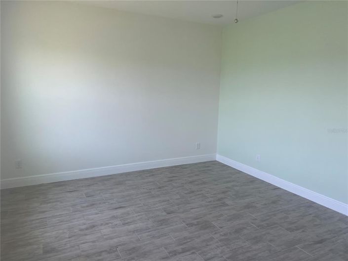 Image No.6-4 Bed Townhouse for sale