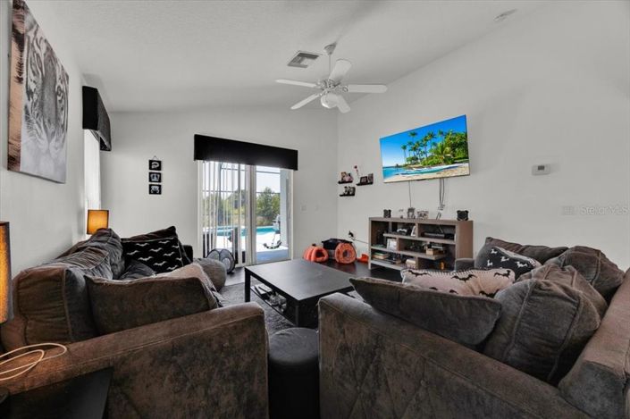 Image No.10-4 Bed Property for sale