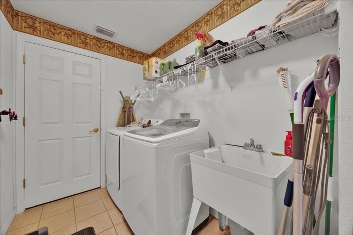 Image No.13-4 Bed Property for sale