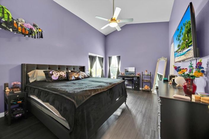 Image No.19-4 Bed Property for sale