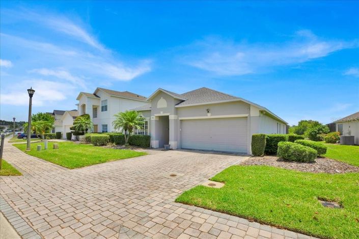 Image No.2-4 Bed Property for sale