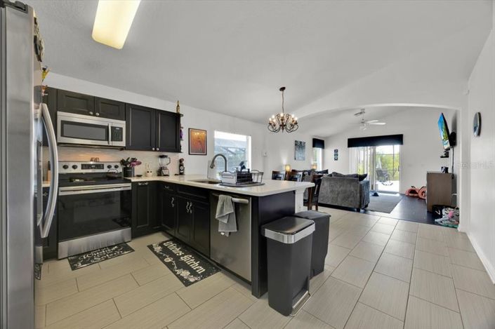 Image No.8-4 Bed Property for sale