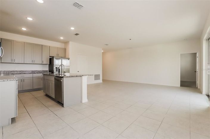 Image No.5-Propriété de 4 chambres à vendre à Haines City