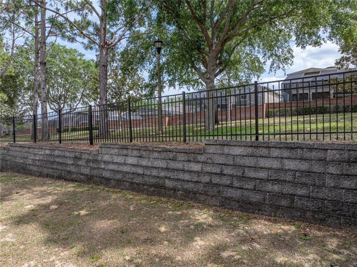 Image No.60-4 Bed Property for sale