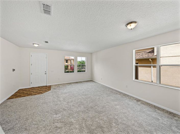 Image No.7-4 Bed Property for sale