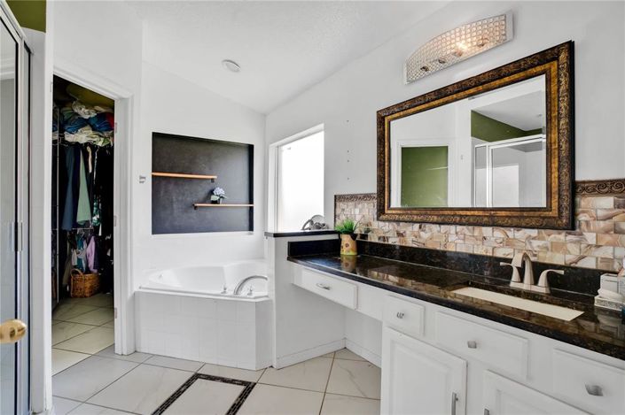 Image No.11-Propriété de 4 chambres à vendre à Davenport