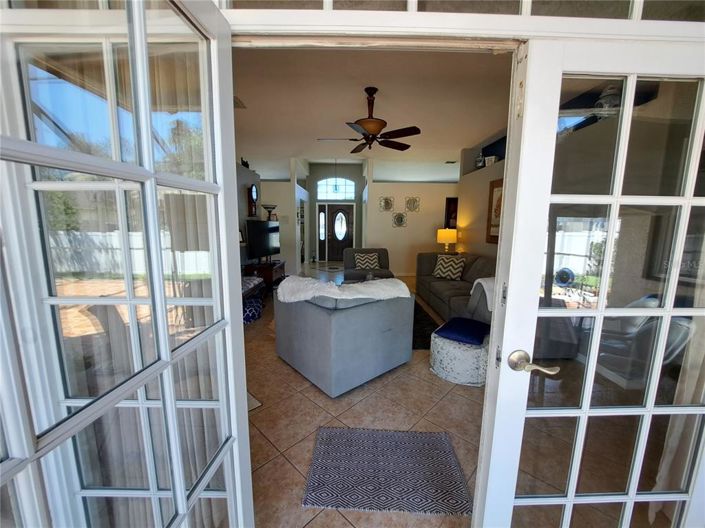 Image No.12-4 Bed Property for sale