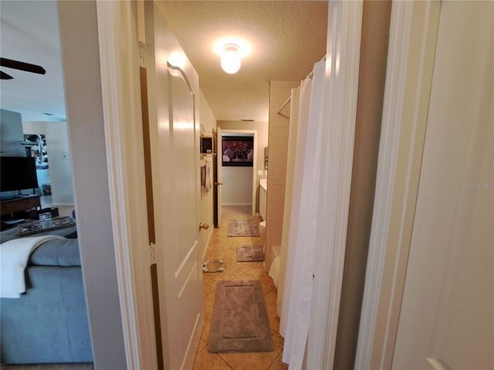 Image No.40-4 Bed Property for sale