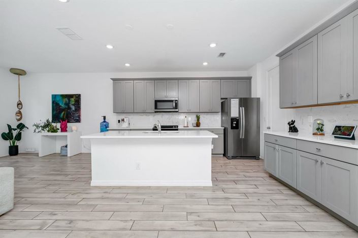 Image No.5-3 Bed Townhouse for sale