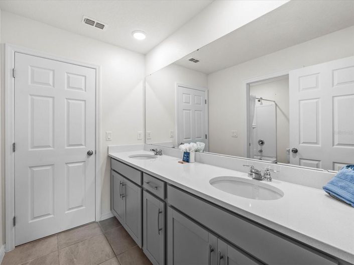 Image No.20-Propriété de 7 chambres à vendre à Kissimmee