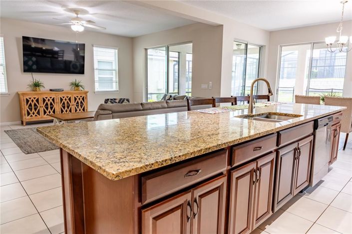 Image No.12-Propriété de 6 chambres à vendre à Kissimmee