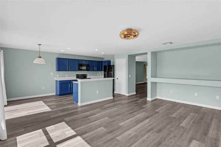 Image No.12-3 Bed Property for sale