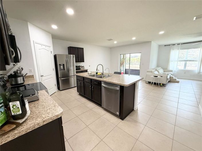 Image No.11-4 Bed Property for sale