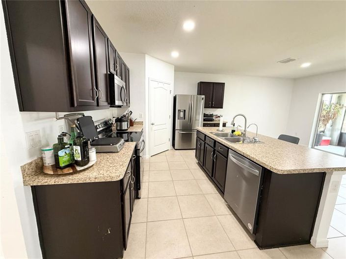 Image No.12-4 Bed Property for sale