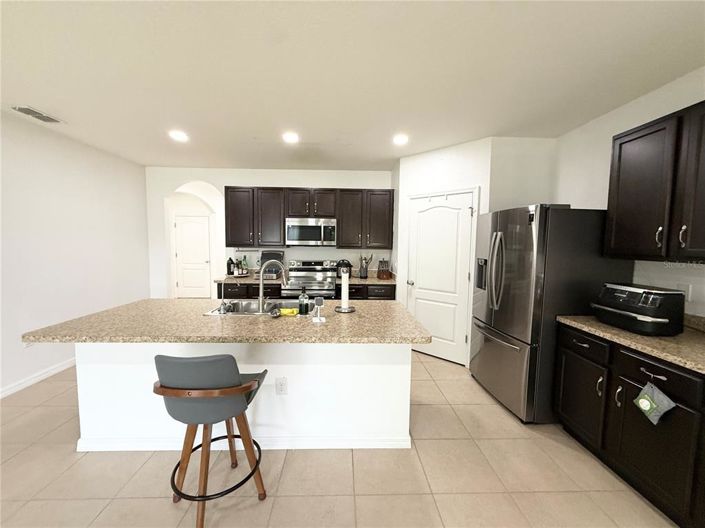 Image No.14-4 Bed Property for sale