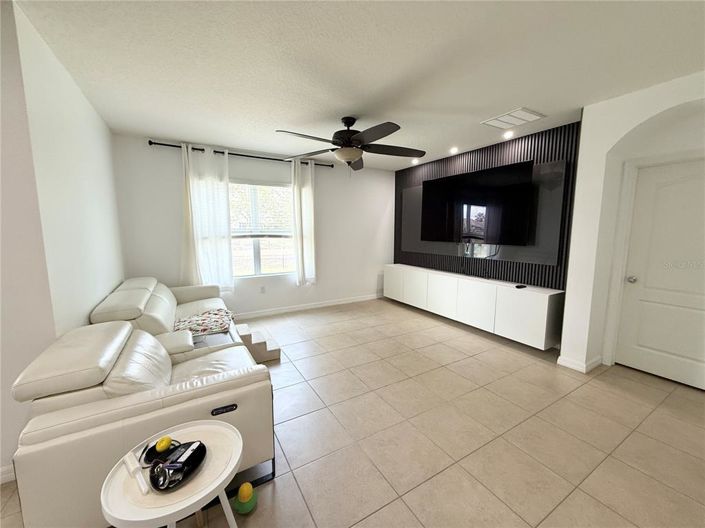 Image No.18-4 Bed Property for sale