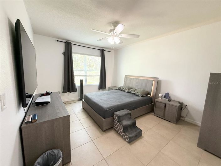 Image No.20-4 Bed Property for sale