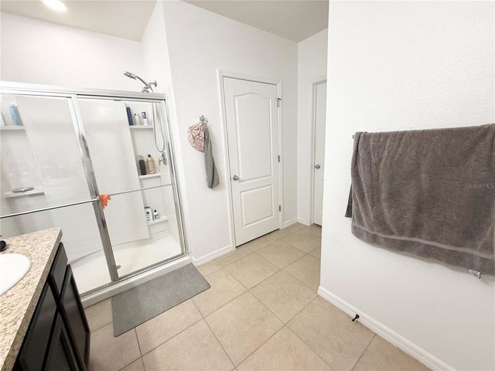 Image No.24-4 Bed Property for sale