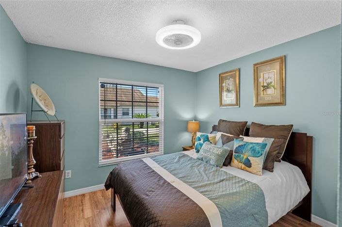 Image No.15-3 Bed Property for sale