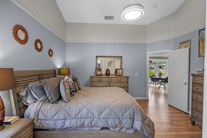 Image No.20-3 Bed Property for sale