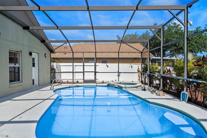 Image No.24-3 Bed Property for sale