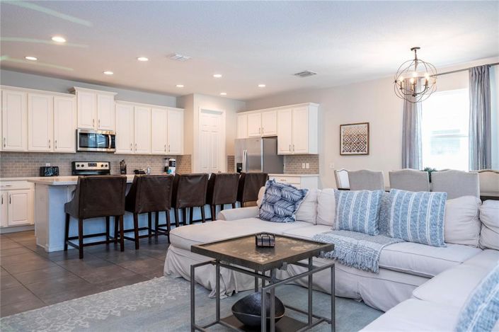 Image No.16-7 Bed Property for sale