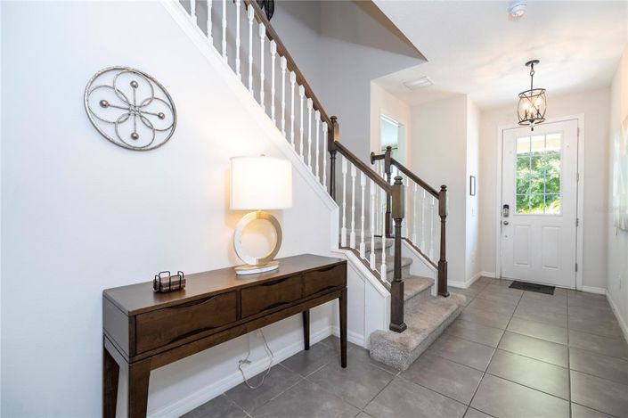 Image No.8-7 Bed Property for sale