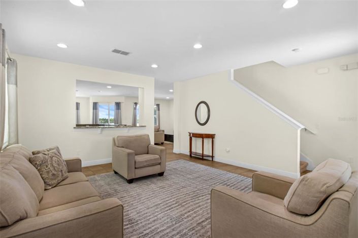 Image No.4-Propriété de 6 chambres à vendre à Kissimmee