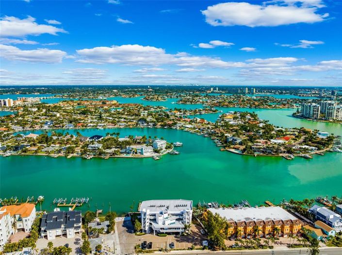 Image No.53-2 Bed Property for sale