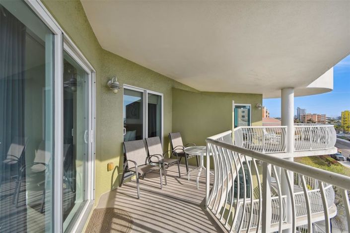 Image No.35-2 Bed Property for sale