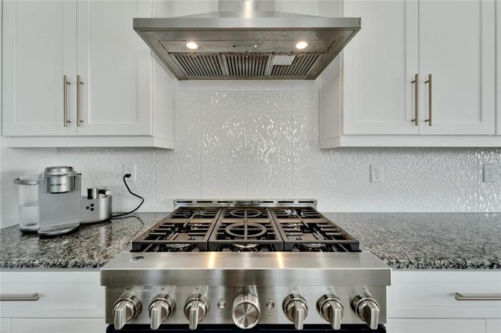 Image No.14-4 Bed Property for sale