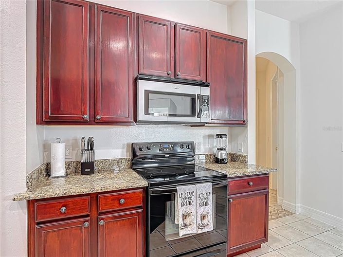 Image No.12-6 Bed Property for sale