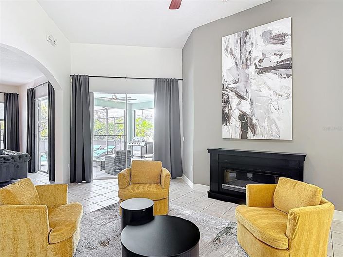 Image No.14-6 Bed Property for sale