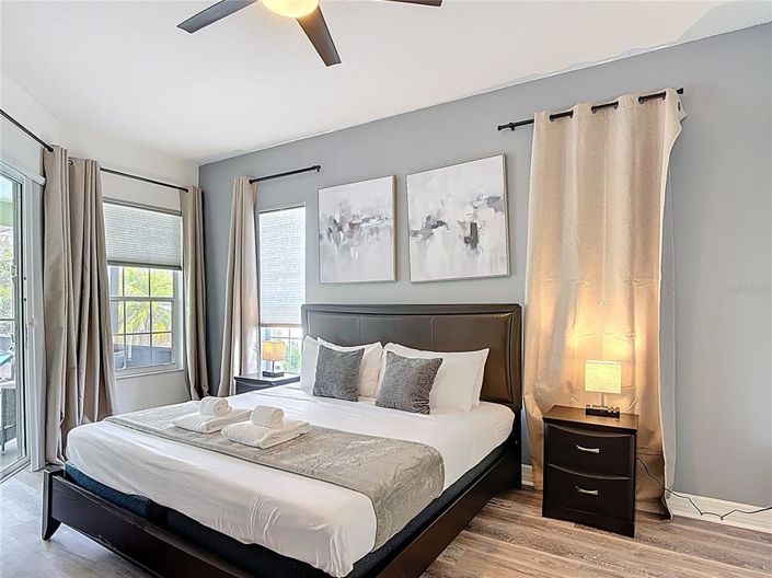 Image No.20-6 Bed Property for sale