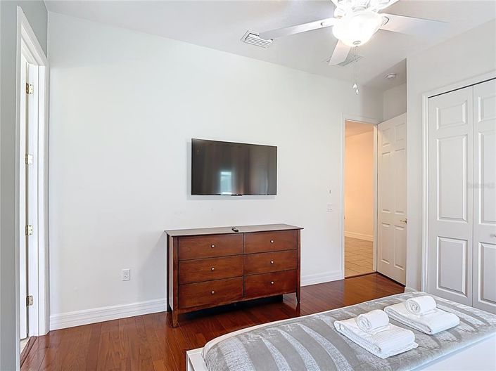 Image No.34-6 Bed Property for sale