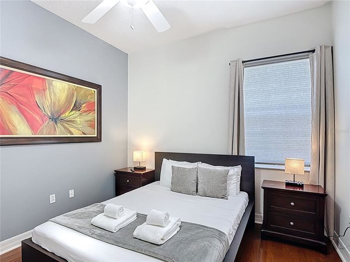 Image No.45-6 Bed Property for sale