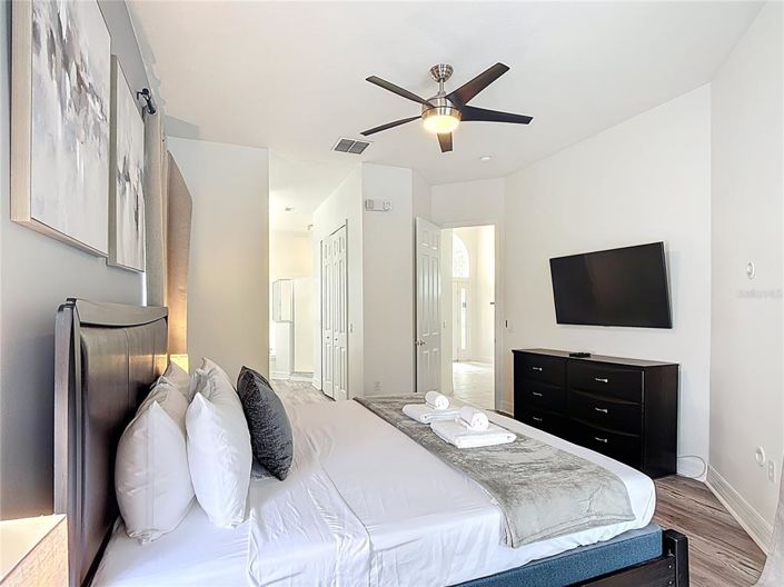 Image No.47-6 Bed Property for sale