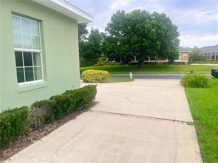 Image No.60-6 Bed Property for sale