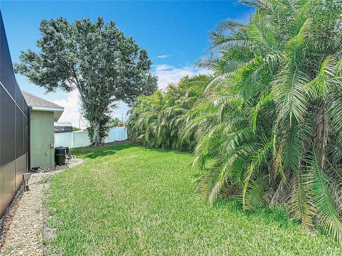 Image No.62-6 Bed Property for sale