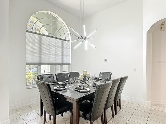 Image No.7-6 Bed Property for sale