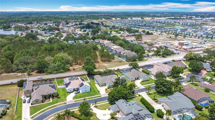 Image No.71-6 Bed Property for sale