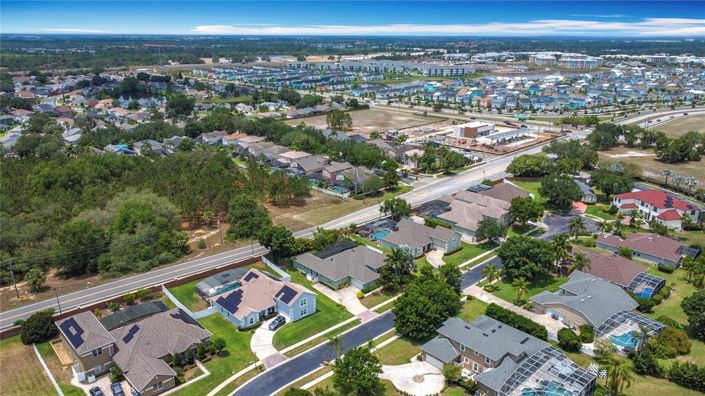 Image No.72-6 Bed Property for sale