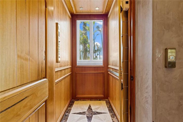 Image No.25-5 Bed Property for sale