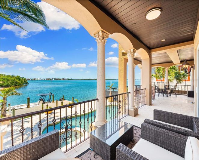 Image No.36-5 Bed Property for sale