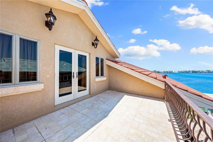 Image No.47-5 Bed Property for sale