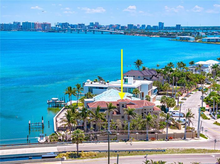 Image No.85-5 Bed Property for sale