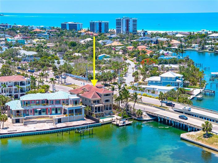 Image No.87-5 Bed Property for sale