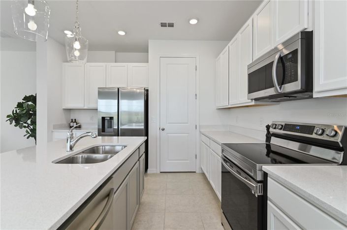 Image No.12-3 Bed Townhouse for sale