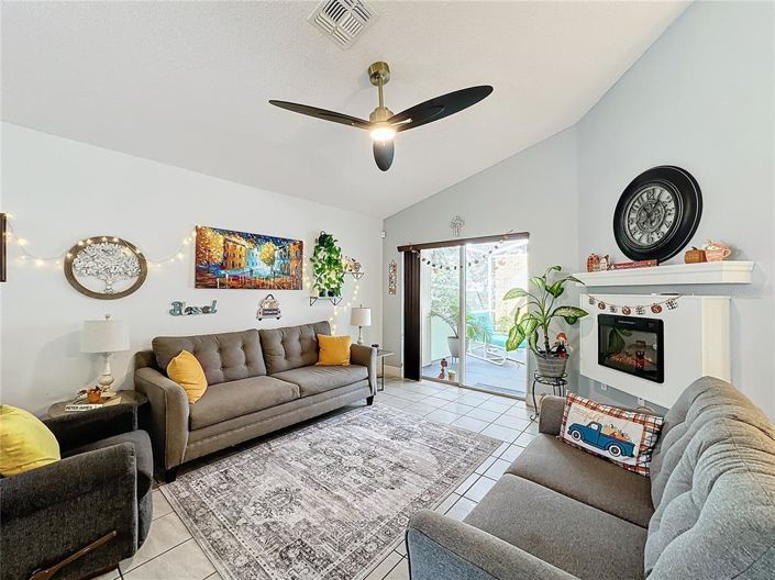 Image No.13-3 Bed Property for sale